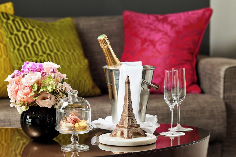 sofitel paris le faubourg