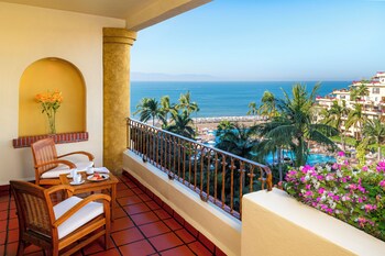 velas vallarta