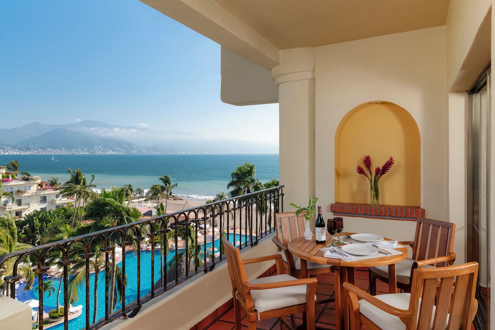 velas vallarta