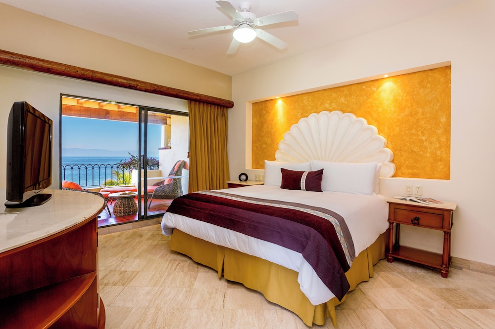 velas vallarta