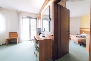 hotel everest arco