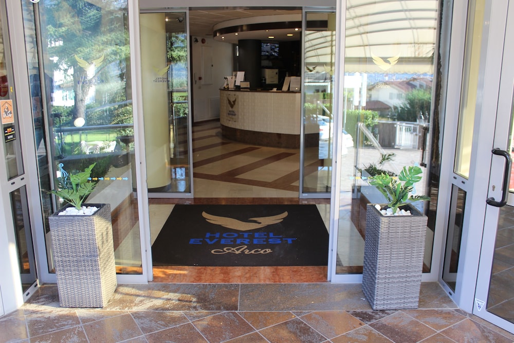 hotel everest arco