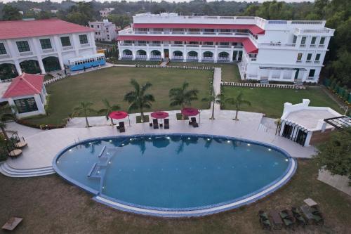resort titli