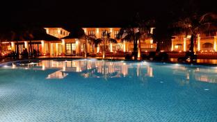 resort titli