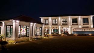 resort titli