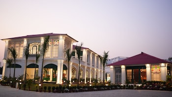 resort titli