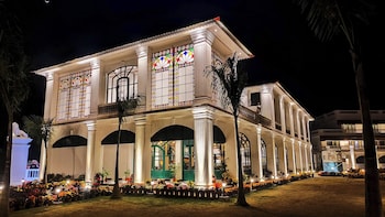 resort titli