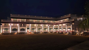 resort titli