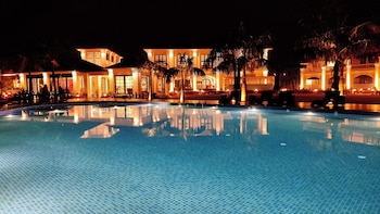 resort titli