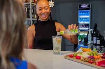 mercure cairns