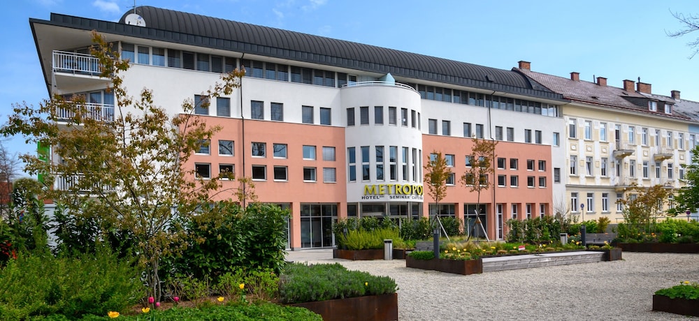 metropol hotel garni