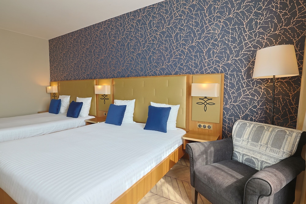 dream castle fabulous hotels group