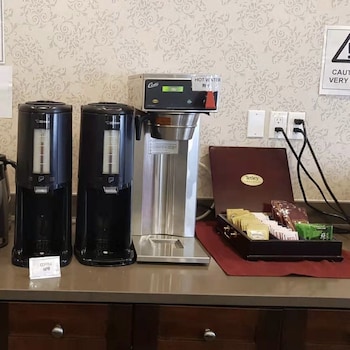 abercorn inn vancouver airport