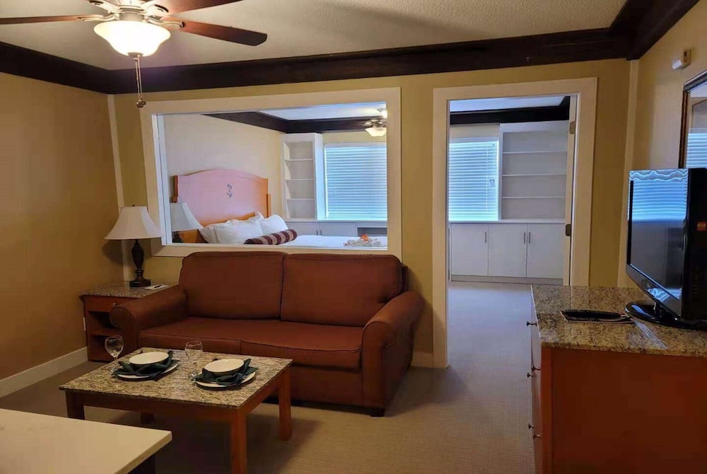 abercorn inn vancouver airport