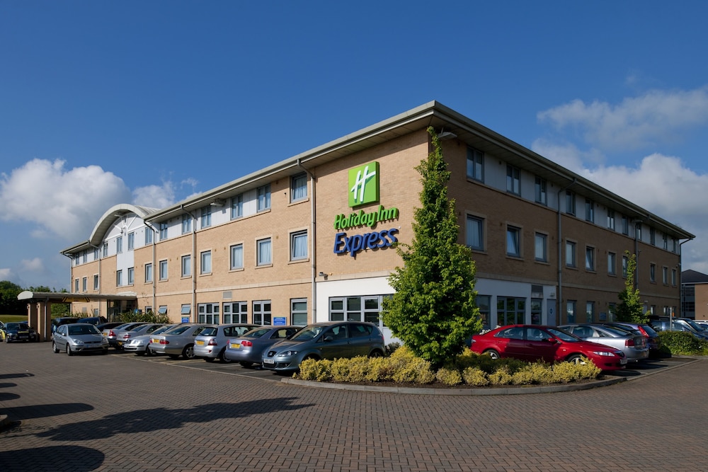 holiday inn express east midlands airport