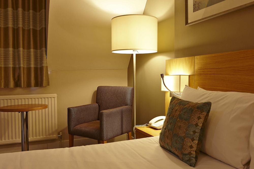 oxford linton lodge hotel bw signature collection