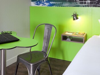 ibis styles lyon villeurbanne le parc de la tete dor