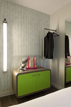 ibis styles lyon villeurbanne le parc de la tete dor