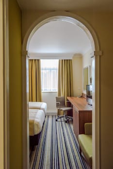 holiday inn leeds garforth