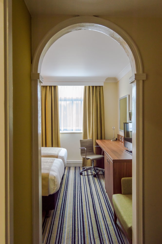 holiday inn leeds garforth