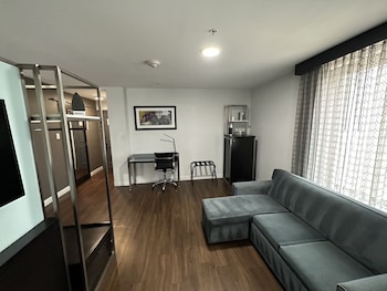 holiday inn express dallas downtown