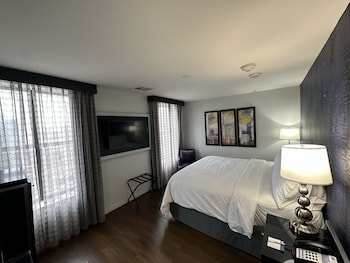 holiday inn express dallas downtown