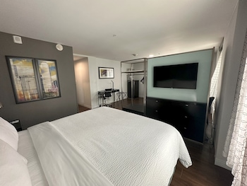 holiday inn express dallas downtown