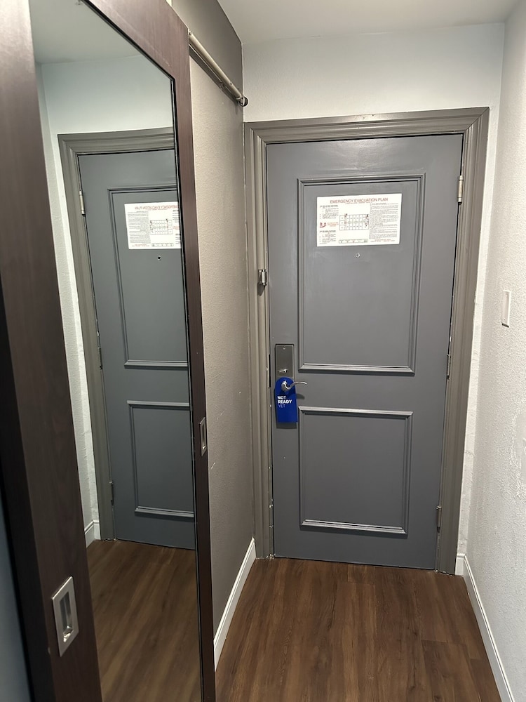 holiday inn express dallas downtown