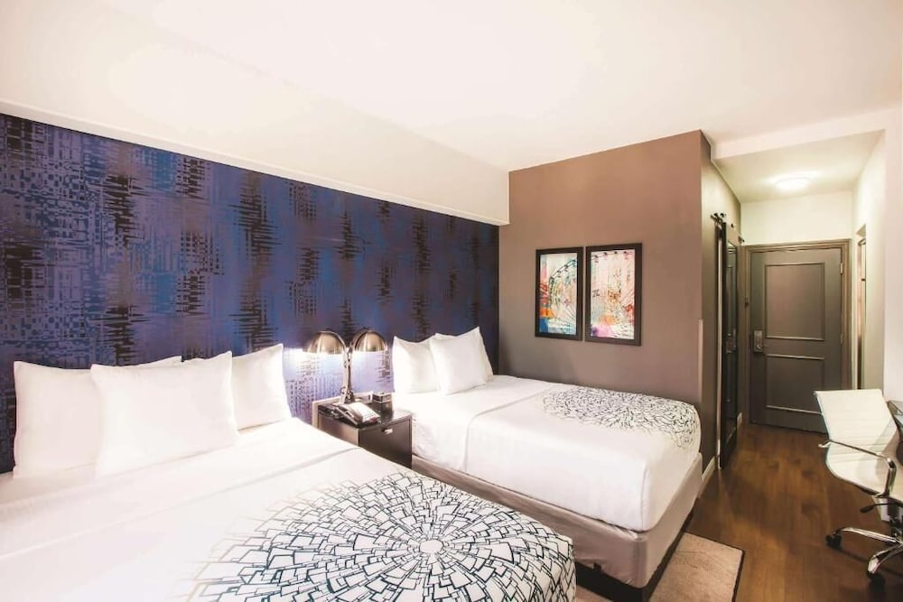 holiday inn express dallas downtown