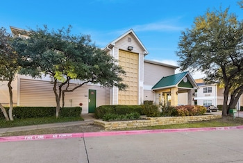 hometowne studios dallas north addison tollway