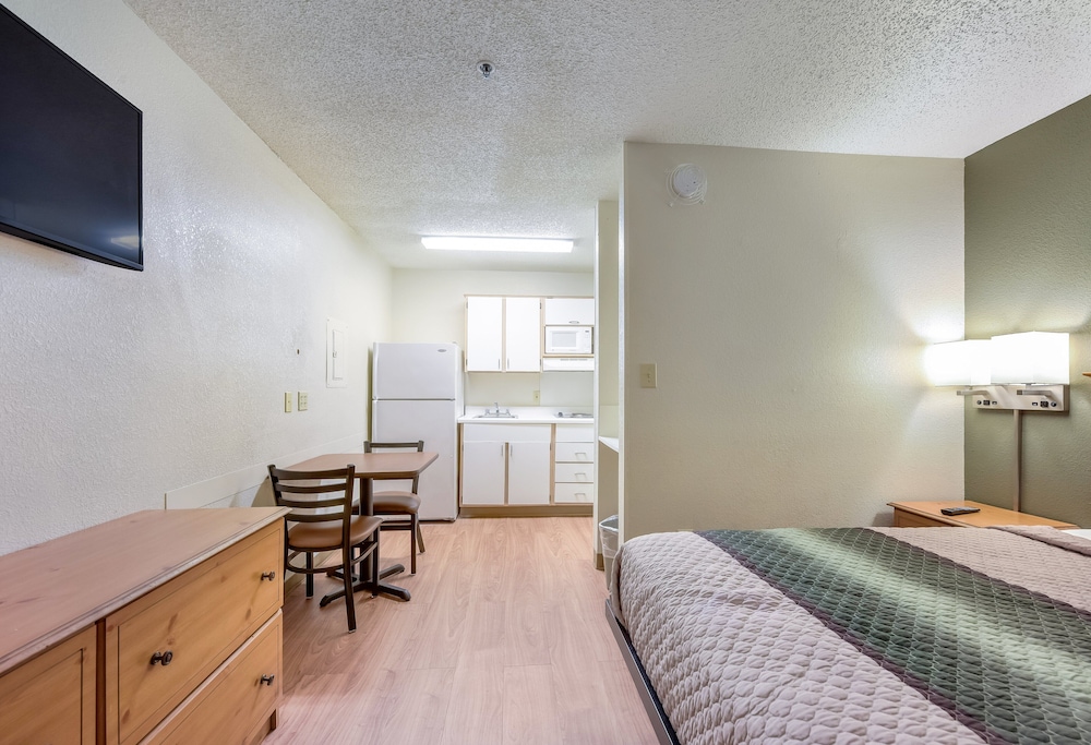 hometowne studios dallas north addison tollway