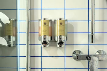 tryp by wyndham aruba adults only hotel