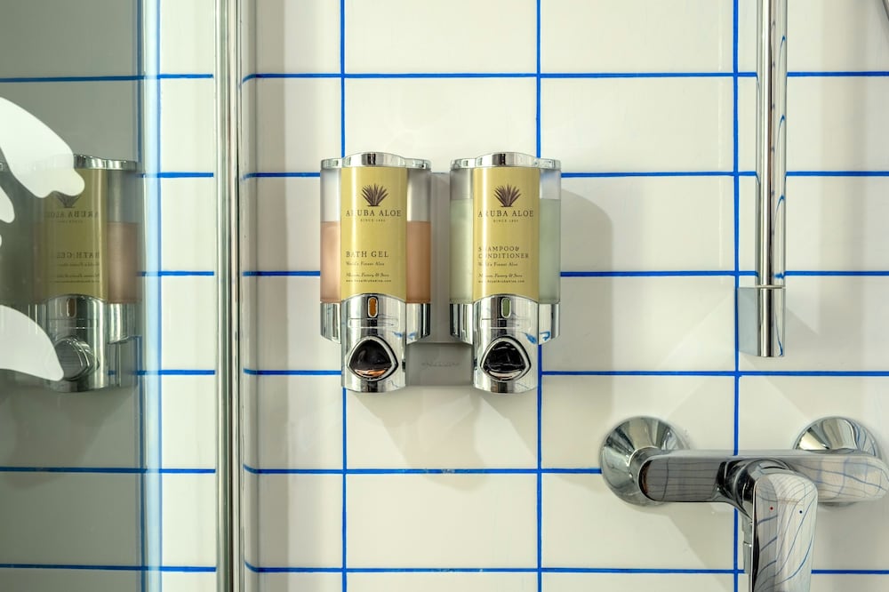 tryp by wyndham aruba adults only hotel