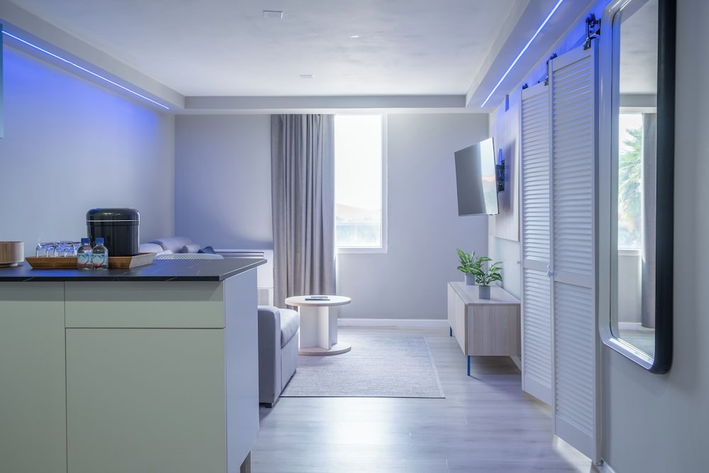 tryp by wyndham aruba adults only hotel