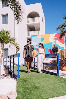 tryp by wyndham aruba adults only hotel