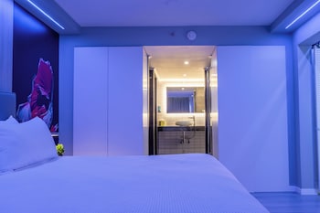 tryp by wyndham aruba adults only hotel