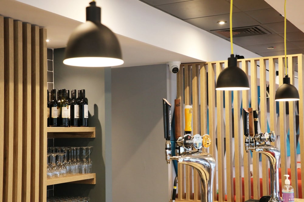 holiday inn express racecourse