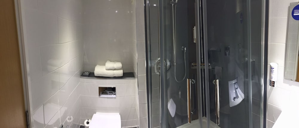 holiday inn express racecourse