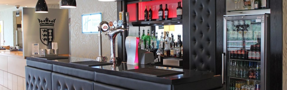 holiday inn express racecourse