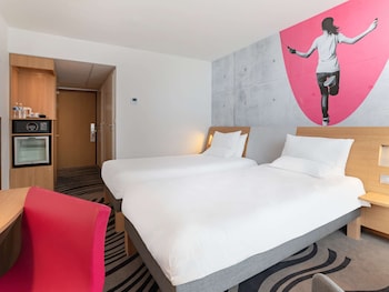 novotel wroclaw city