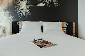 novotel wroclaw city