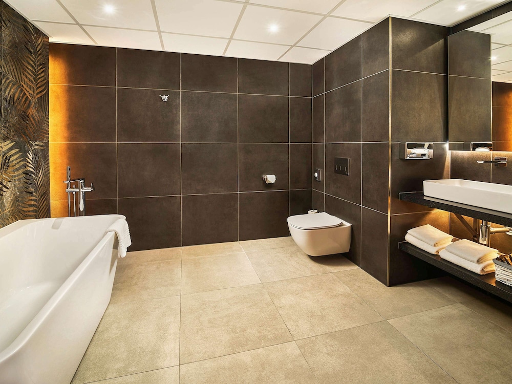 novotel wroclaw city