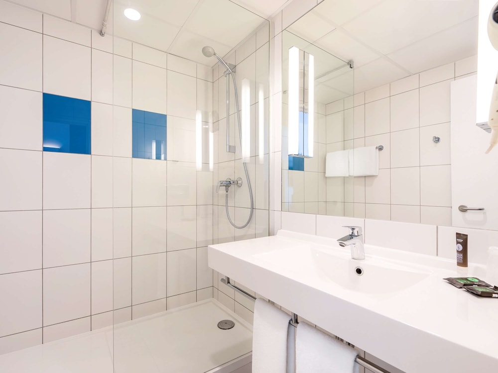 novotel wroclaw city