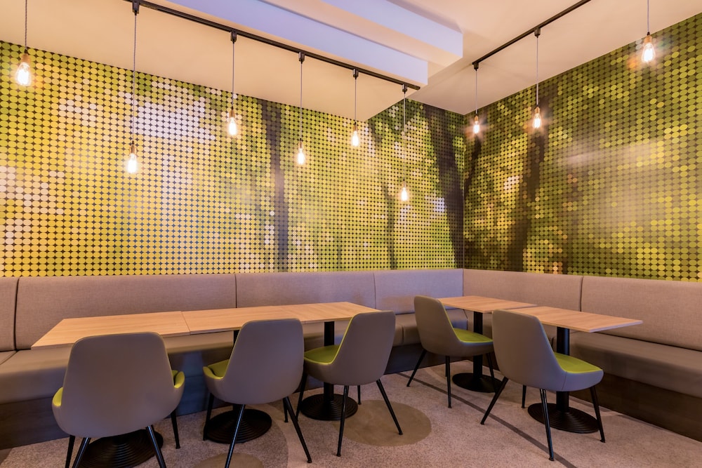 thistle express luton