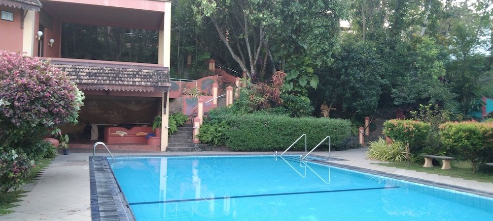 Ayurveda Spring Of Life Resort,Colombo>>Boralesgamuwa,2 star