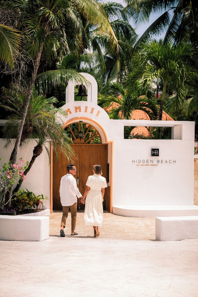 hidden beach resort au naturel club