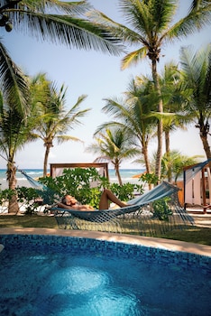 hidden beach resort au naturel club