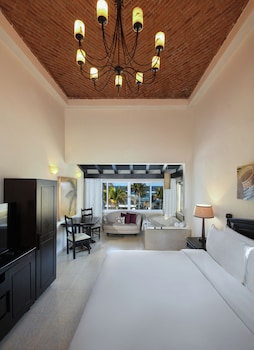 hidden beach resort au naturel club