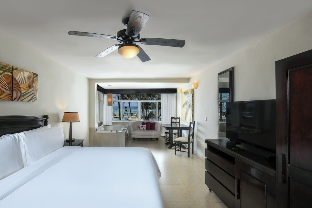 hidden beach resort au naturel club