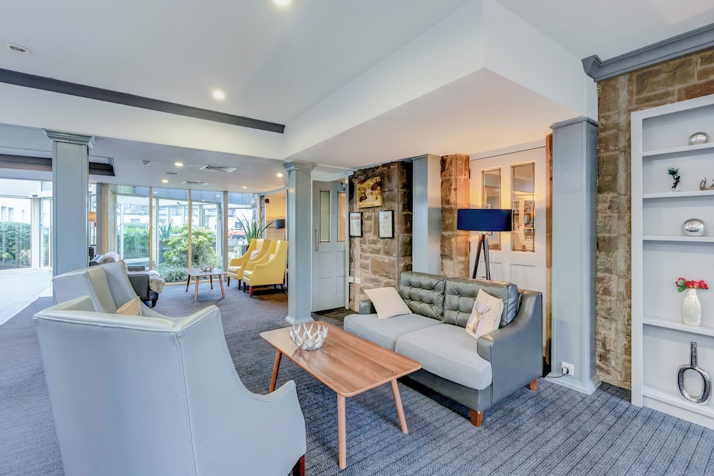 the landmark hotel and leisure club